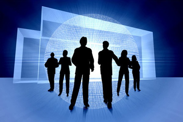 Hình ảnh người chơi đang cân bằng cuộc sống và chơi game